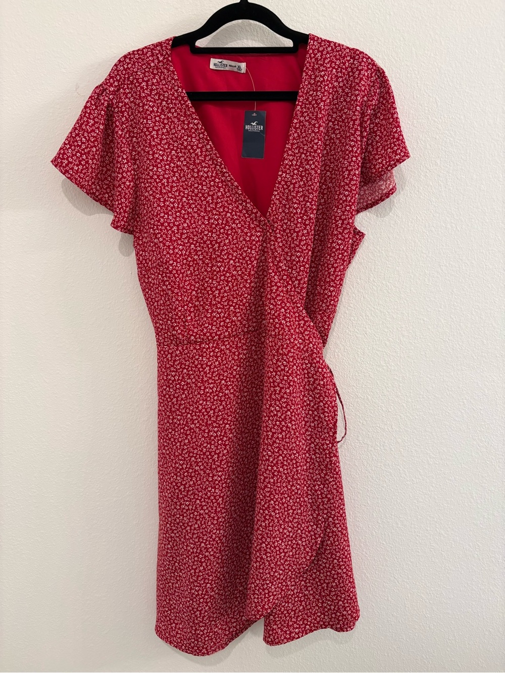 NWT Hollister Cherry Red Floral Wrap Mini Dress Women's XL